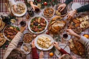 mesa de navidad con productos gourmet de la costa daurada.