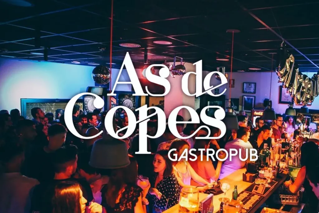As de Copes de Reus, gastropub musical obert cada dia.