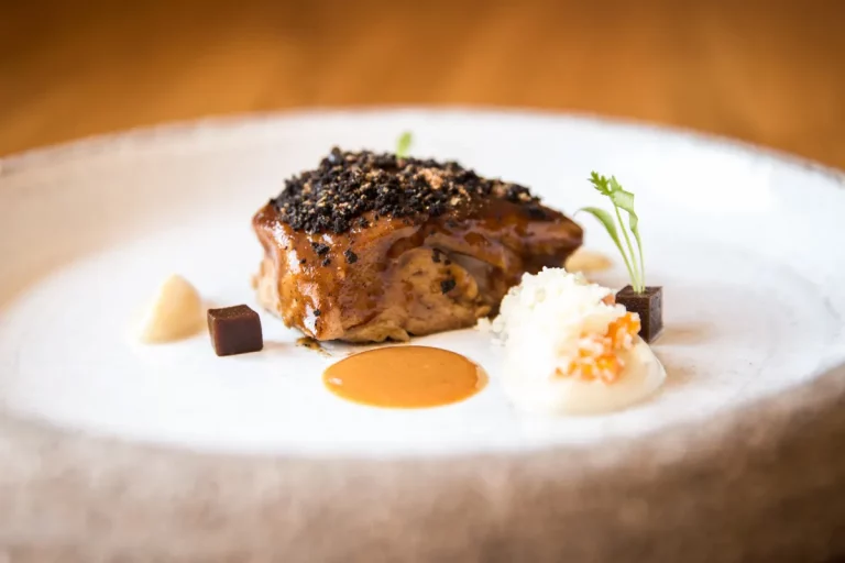Plato del restaurante de alta cocina creativa El Terrat en Tarragona.