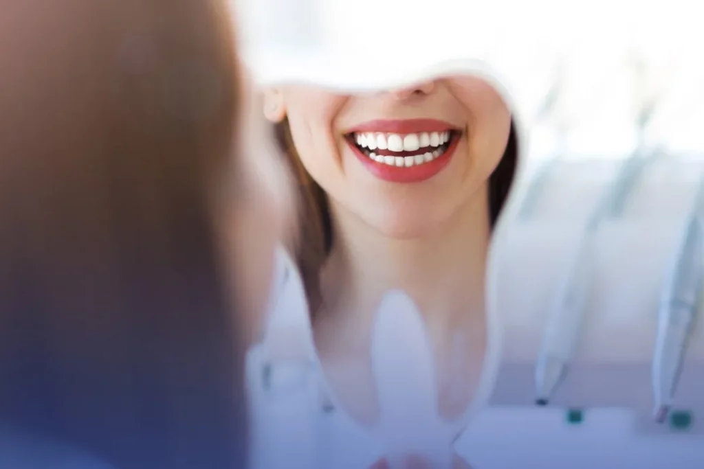 Invisible orthodontics and teeth whitening in Salou – Moreno Montalvo Clinic